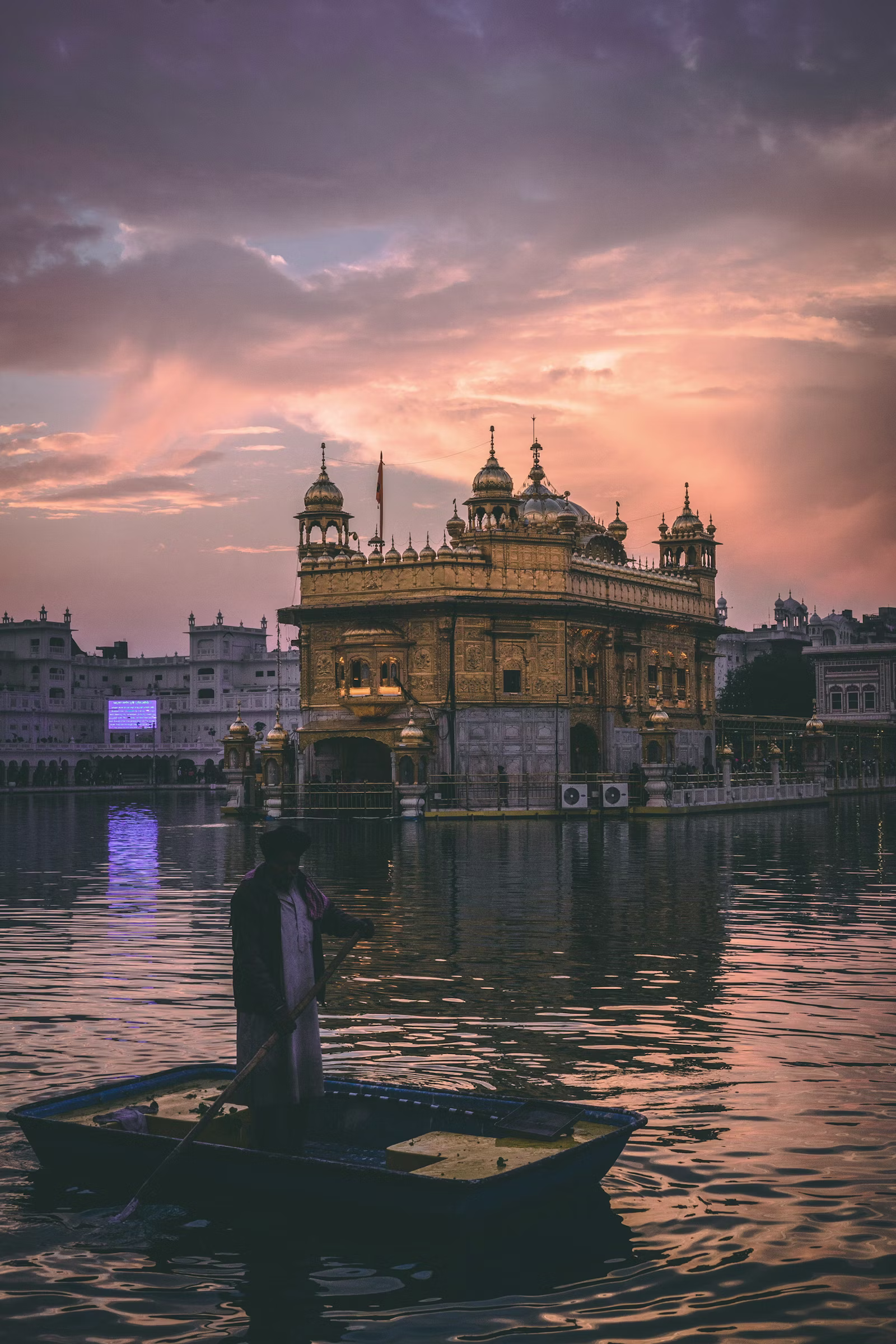 Golden Temple Amritsar Punjab - India pilgrimage travel photos